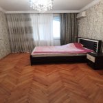 Kirayə (aylıq) 3 otaqlı Köhnə Tikili, Gənclik metrosu, Ayna Sultanova heykəli, Nərimanov rayonu 5