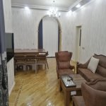 Kirayə (günlük) 6 otaqlı Həyət evi/villa Qax 1