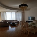 Kirayə (aylıq) 4 otaqlı Yeni Tikili, Sahil metrosu, Səbail rayonu 1