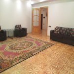 Kirayə (günlük) 4 otaqlı Köhnə Tikili, Sahil metrosu, Səbail rayonu 3