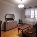 Kirayə (aylıq) 3 otaqlı Köhnə Tikili, Elmlər akademiyası metrosu, Space TV, Yasamal rayonu 1