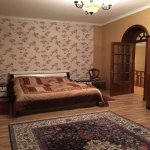 Kirayə (aylıq) 9 otaqlı Həyət evi/villa, Xalqlar dostluğu metrosu, Nizami rayonu 5