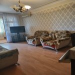 Kirayə (aylıq) 3 otaqlı Köhnə Tikili, Xalqlar dostluğu metrosu, 8-ci kilometr, Nizami rayonu 9