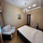 Kirayə (aylıq) 4 otaqlı Yeni Tikili, Gənclik metrosu, Nərimanov rayonu 12