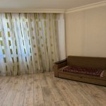 Kirayə (aylıq) 3 otaqlı Yeni Tikili, Neftçilər metrosu, Bakıxanov qəs., Sabunçu rayonu 1