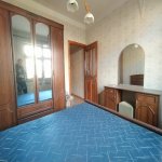 Kirayə (aylıq) 4 otaqlı Köhnə Tikili, Xalqlar dostluğu metrosu, Nizami rayonu 8