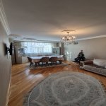 Продажа 3 комнатная Вторичка, м. Эльмляр Академиясы метро, пос. Ясамал, Ясамал район 1