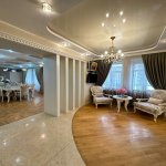 Kirayə (aylıq) 4 otaqlı Köhnə Tikili, Sahil metrosu, Səbail rayonu 7