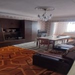 Kirayə (aylıq) 3 otaqlı Köhnə Tikili, İnşaatçılar metrosu, Yasamal qəs., Yasamal rayonu 1
