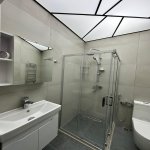 Продажа 2 комнатная Новостройка, İnşaatçılar метро, пос. Йени Ясамал, Ясамал район 5