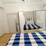 Аренда 3 комнат Вторичка, м. Ази Асланова метро, Хетаи район 2
