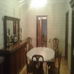 Kirayə (aylıq) 4 otaqlı Köhnə Tikili, Nizami metrosu, Nəsimi rayonu 1