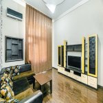 Посуточно 2 комнат Вторичка, м. 28 Мая метро, Насими район 1