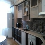 Kirayə (günlük) 3 otaqlı Köhnə Tikili, Sahil metrosu, Fəvvarələr meydanı, Nəsimi rayonu 3