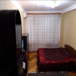 Посуточно 1 комнатная Вторичка, м. 28 Мая метро, 28 Малл, Насими район 3