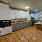 Продажа 2 комнатная Вторичка, 10-й микрорайон район 10