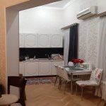 Kirayə (aylıq) 4 otaqlı Həyət evi/villa, İçərişəhər metrosu, Səbail rayonu 14