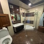 Satılır 4 otaqlı Köhnə Tikili, Memar Əcəmi metrosu, 4-cü mikrorayon, Qızıl Tac restoranı, Nəsimi rayonu 9