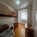 Kirayə (aylıq) 3 otaqlı Köhnə Tikili, Xalqlar dostluğu metrosu, Nizami rayonu 11