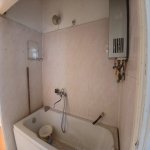 Satılır 2 otaqlı Köhnə Tikili, Memar Əcəmi metrosu, 4-cü mikrorayon, Nəsimi rayonu 9