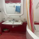 Kirayə (aylıq) 3 otaqlı Köhnə Tikili, Azadlıq metrosu, 8-ci mikrorayon, Binəqədi rayonu 9