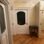 Kirayə (aylıq) 3 otaqlı Köhnə Tikili, Gənclik metrosu, 8-ci mikrorayon, Ayna Sultanova heykəli, Binəqədi rayonu 6
