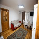 Kirayə (günlük) 2 otaqlı Köhnə Tikili Gəncə 2
