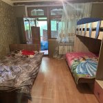 Kirayə (aylıq) 5 otaqlı Köhnə Tikili, 20 Yanvar metrosu, Biləcəri qəs., ADA universiteti, Binəqədi rayonu 1