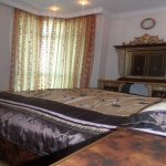 Kirayə (günlük) 4 otaqlı Köhnə Tikili, Sahil metrosu, Səbail rayonu 14