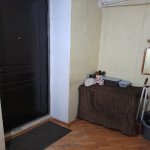 Продажа 1 комнатная Вторичка, İnşaatçılar метро, пос. Ясамал, Ясамал район 2