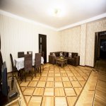 Kirayə (aylıq) 4 otaqlı Köhnə Tikili, Sahil metrosu, Səbail rayonu 2