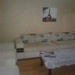 Kirayə (aylıq) 3 otaqlı Köhnə Tikili, 28 May metrosu, Nəsimi rayonu 1