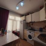 Kirayə (aylıq) 2 otaqlı Köhnə Tikili, Memar Əcəmi metrosu, 2-ci mikrorayon, Nəsimi rayonu 9