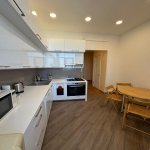 Kirayə (aylıq) 3 otaqlı Köhnə Tikili, Sahil metrosu, Nəsimi heykəli, Səbail rayonu 16