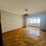 Satılır 2 otaqlı Köhnə Tikili, Azadlıq metrosu, 8-ci mikrorayon, Binəqədi rayonu 1
