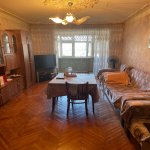 Продажа 3 комнатная Вторичка, м. Нефтчиляр метро, пос. Бакиханова, Сабунчу район 1