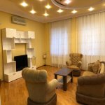 Kirayə (aylıq) 6 otaqlı Həyət evi/villa, Badamdar qəs., Səbail rayonu 2