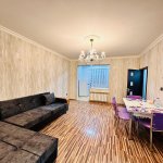 Kirayə (aylıq) 3 otaqlı Köhnə Tikili, Memar Əcəmi metrosu, 5-ci mikrorayon, Nəsimi rayonu 1