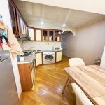 Продажа 2 комнатная Вторичка, 8-ой микрорайон, Бинагадинский р-н район 12