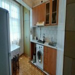 Kirayə (aylıq) 3 otaqlı Köhnə Tikili, Azadlıq metrosu, 8-ci mikrorayon, Binəqədi rayonu 8