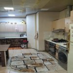 Kirayə (aylıq) 4 otaqlı Köhnə Tikili, Sahil metrosu, Səbail rayonu 9