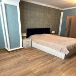 Kirayə (aylıq) 3 otaqlı Köhnə Tikili, İçərişəhər metrosu, AZTV telekanalı, Səbail rayonu 14