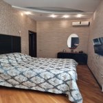 Kirayə (aylıq) 4 otaqlı Köhnə Tikili, Elmlər akademiyası metrosu, Yasamal rayonu 7
