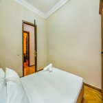 Kirayə (günlük) 3 otaqlı Köhnə Tikili, Sahil metrosu, Səbail rayonu 19