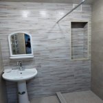 Kirayə (aylıq) 3 otaqlı Köhnə Tikili, Elmlər akademiyası metrosu, Yasamal rayonu 6