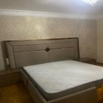 Kirayə (aylıq) 3 otaqlı Köhnə Tikili, Xalqlar dostluğu metrosu, Nizami rayonu 8