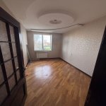 Kirayə (aylıq) 3 otaqlı Köhnə Tikili, Azadlıq metrosu, 7-ci mikrorayon, Binəqədi rayonu 8