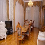 Kirayə (günlük) 8 otaqlı Həyət evi/villa, Elmlər akademiyası metrosu, Badamdar qəs., Səbail rayonu 29