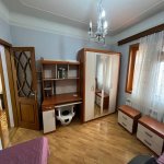 Kirayə (aylıq) 4 otaqlı Köhnə Tikili Xırdalan 10