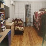 Продажа 1 комнатная Вторичка, 4-ый микрорайон район 1